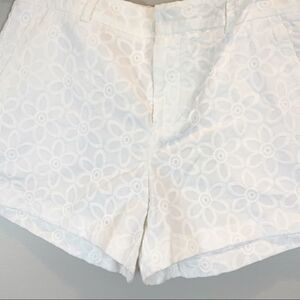 🌺3 FOR $20🌺 - - ELLE white embroidered floral shorts 2